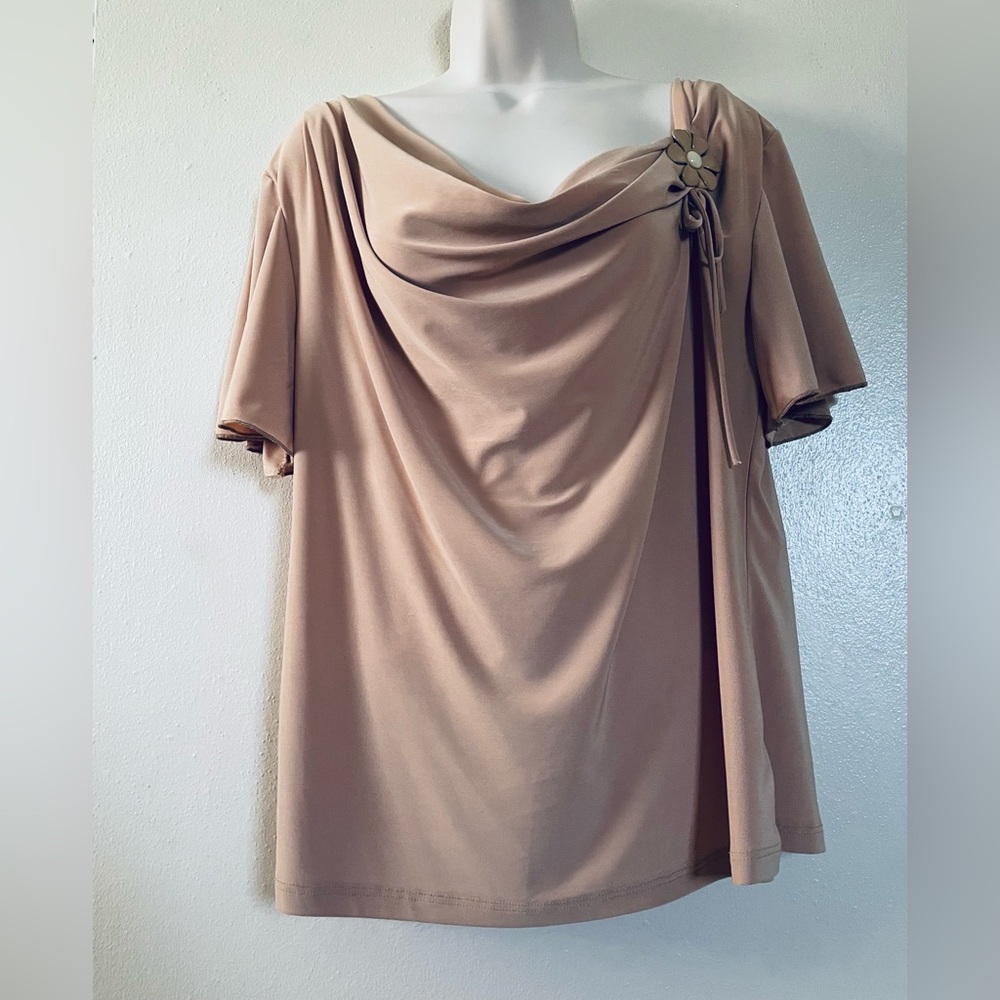 Chic Beige Women's Blouse with Floral Detail
